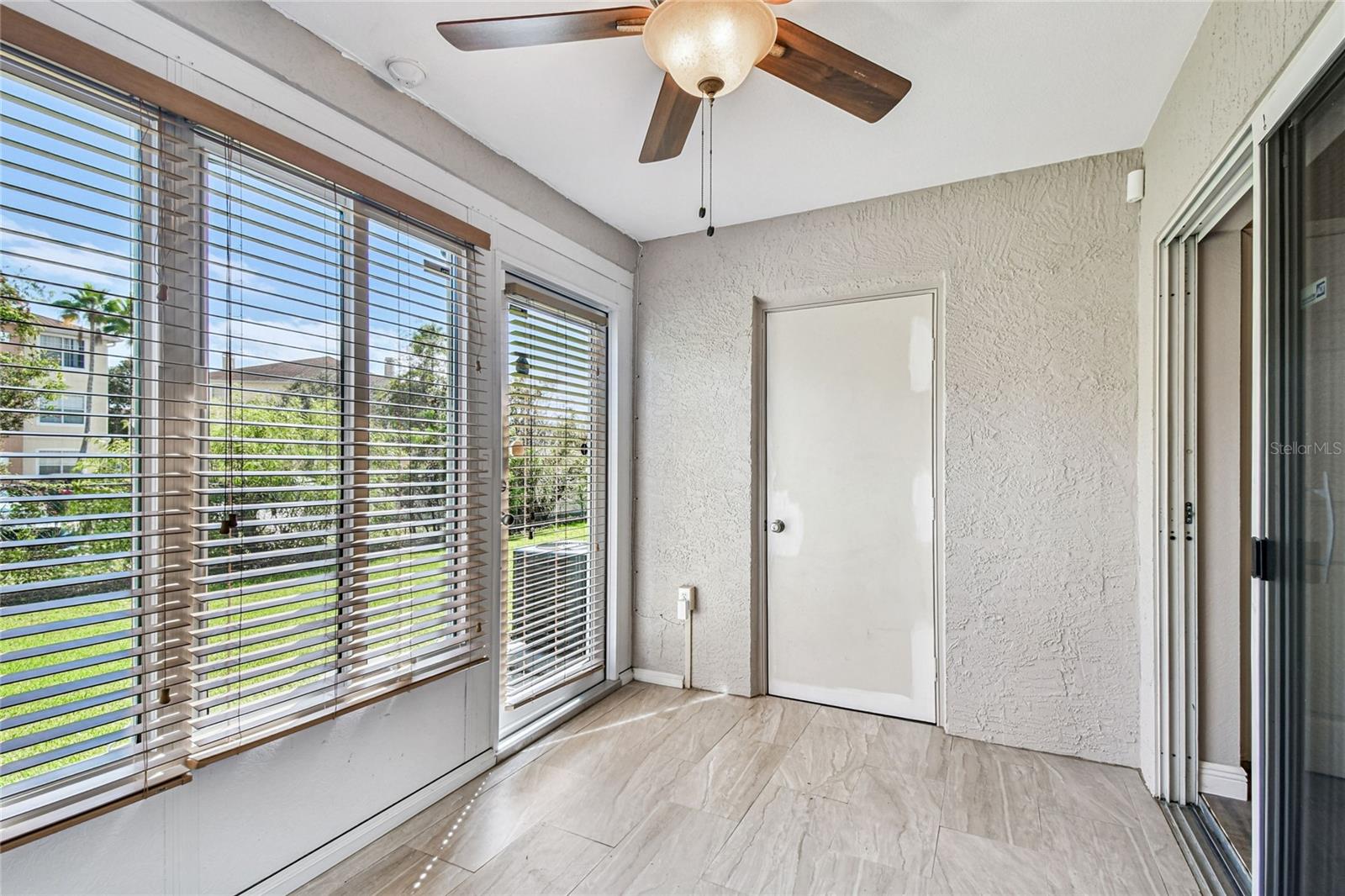 Image 46 of 73 For 239 Countryside Key Boulevard