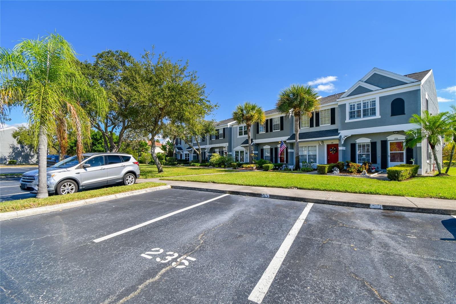 Image 51 of 73 For 239 Countryside Key Boulevard