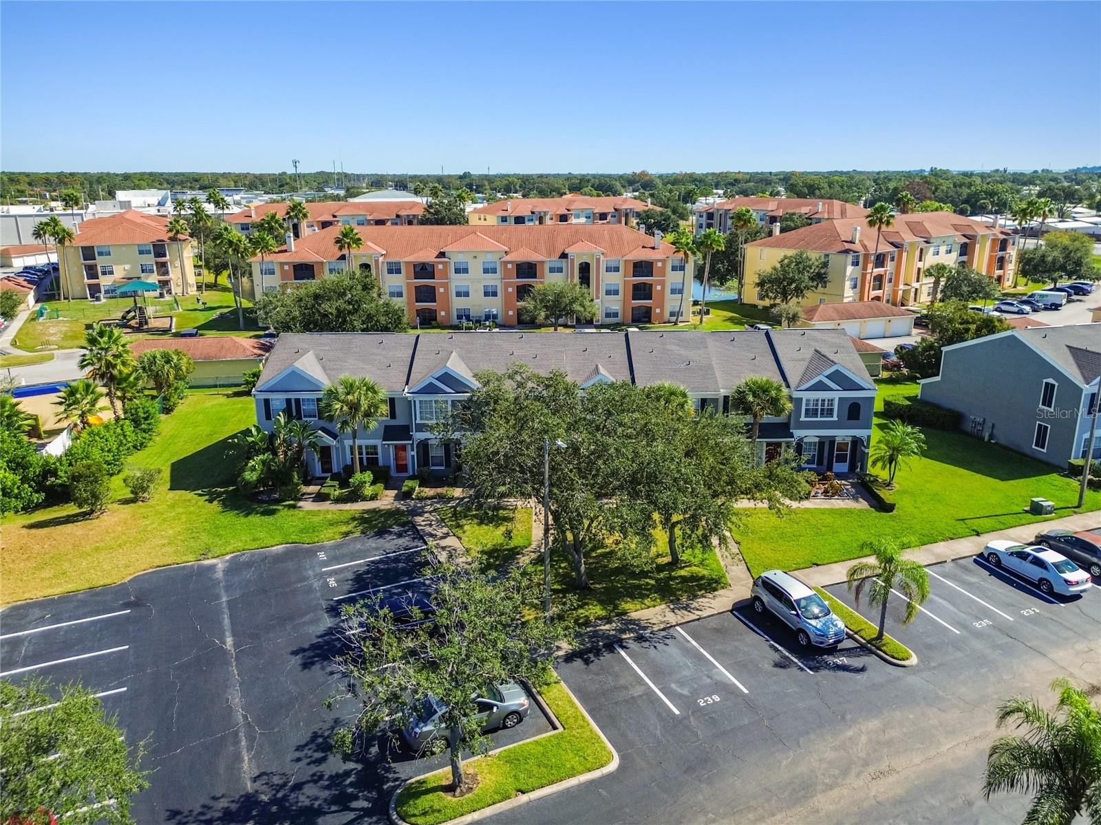 Image 54 of 73 For 239 Countryside Key Boulevard