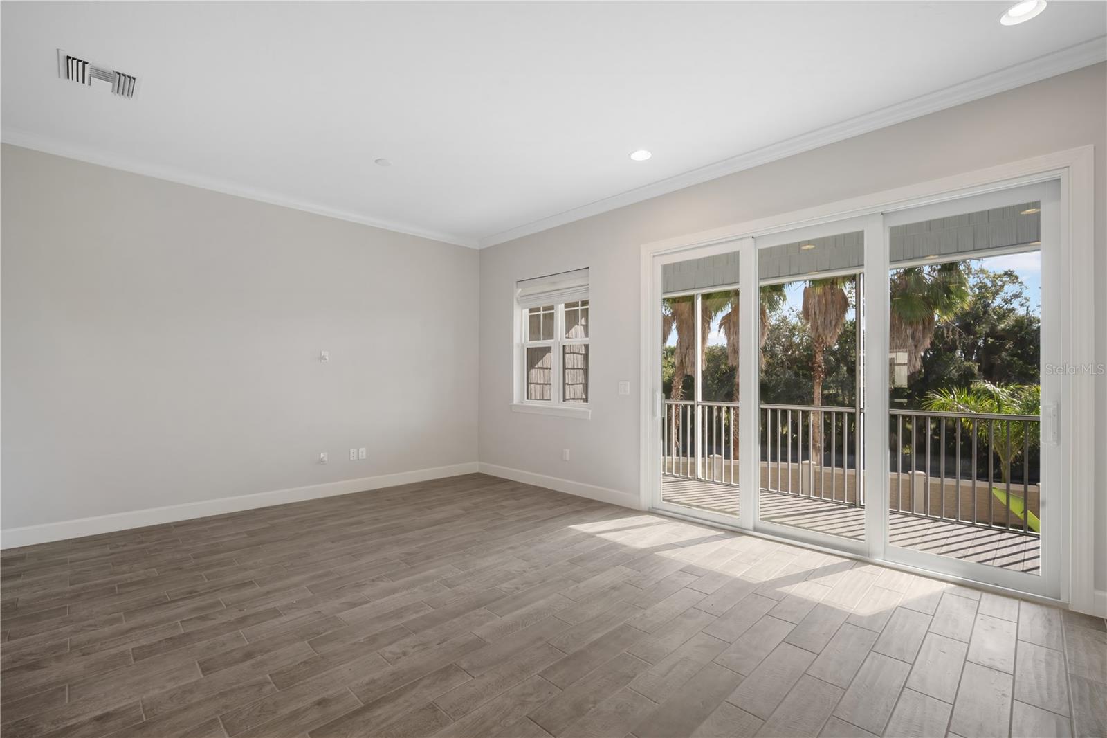 Image 7 of 32 For 4055 Rocky Shores Drive