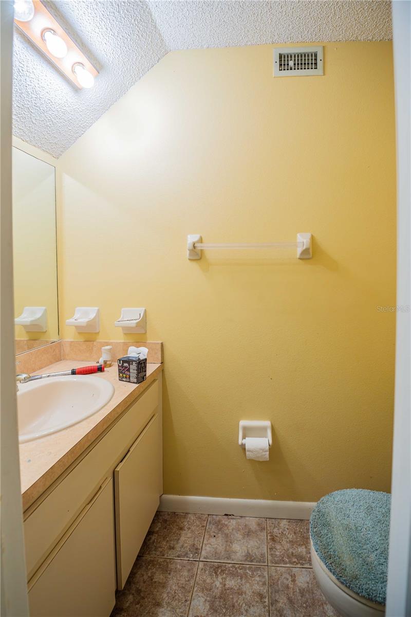 Image 39 of 39 For 2221 Eastmeadows Road