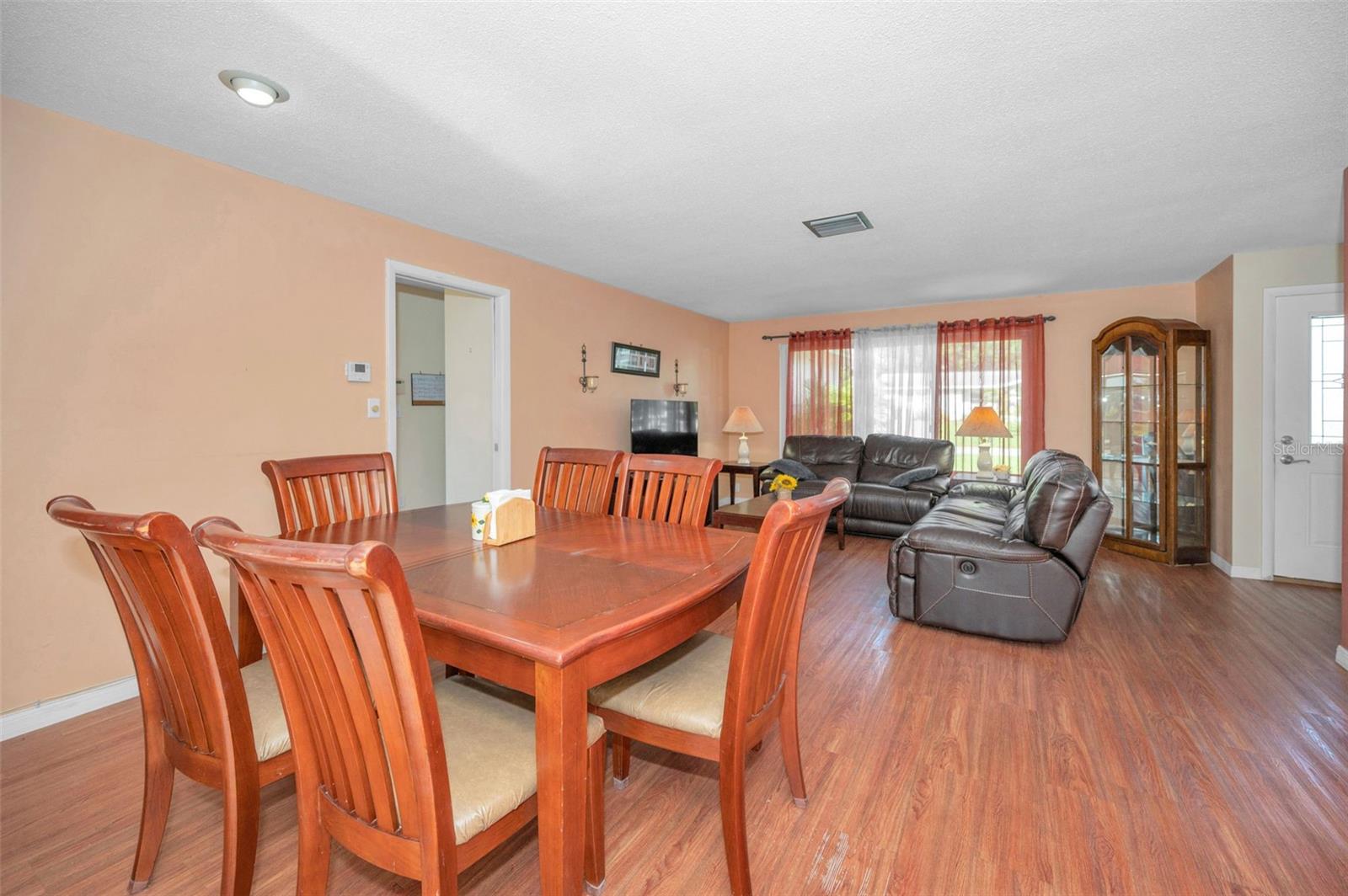 Image 14 of 48 For 2087 Hillwood Drive