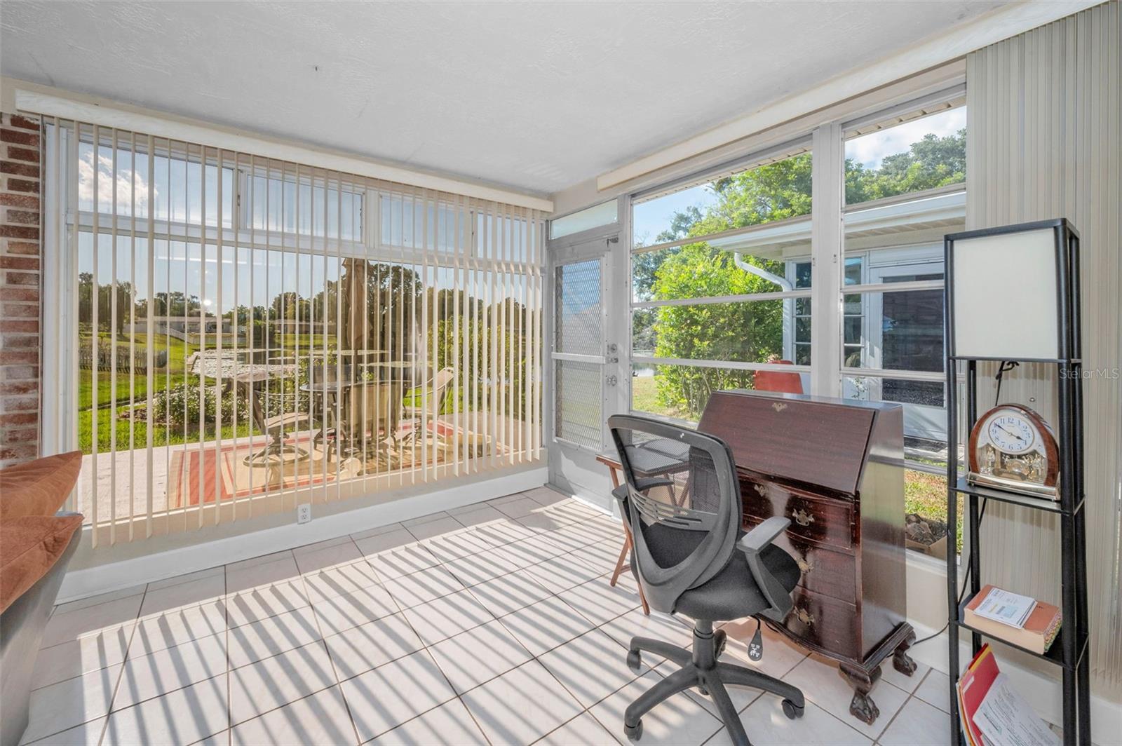 Image 21 of 48 For 2087 Hillwood Drive