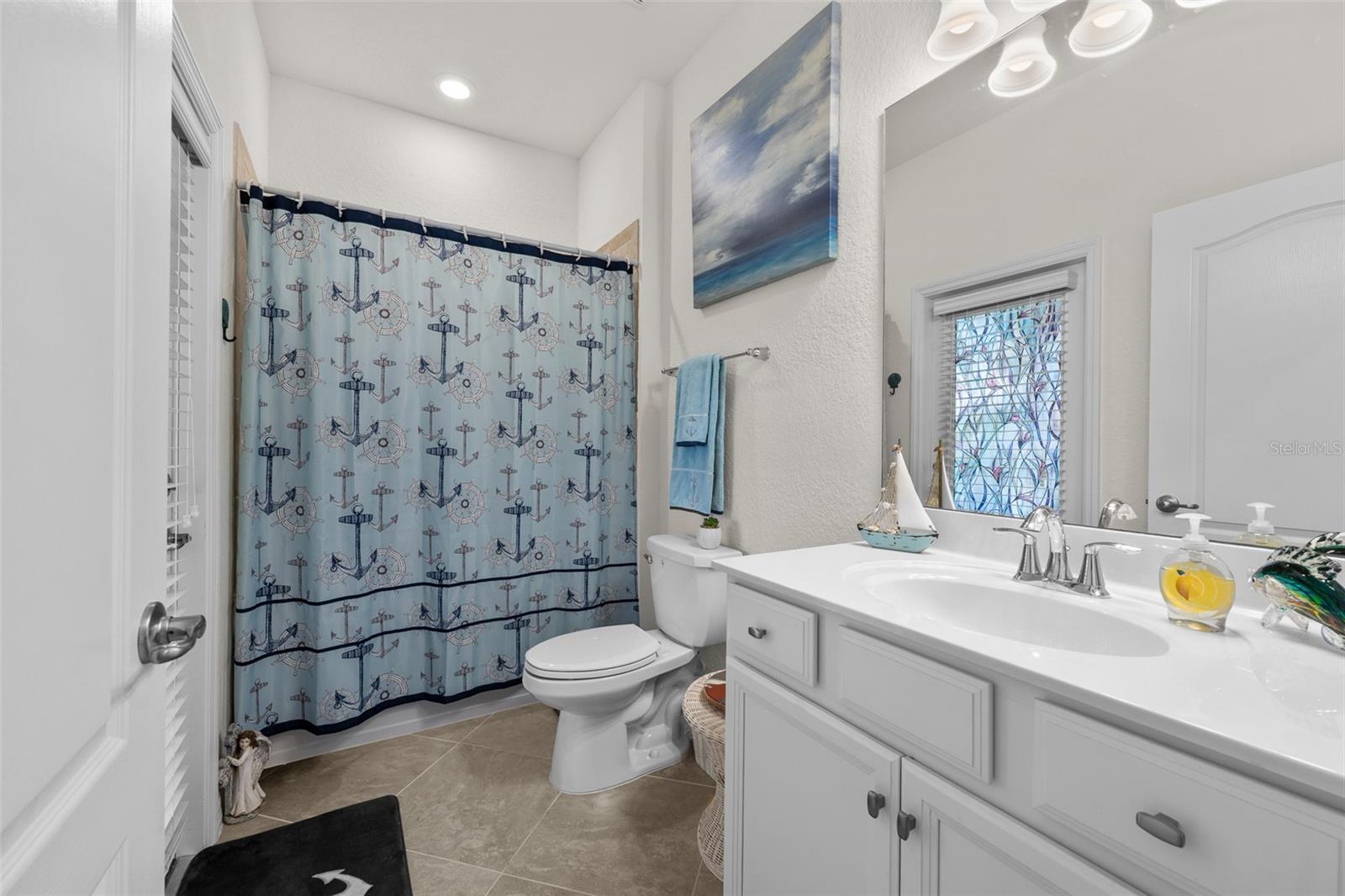 Image 18 of 74 For 20930 Valore Court