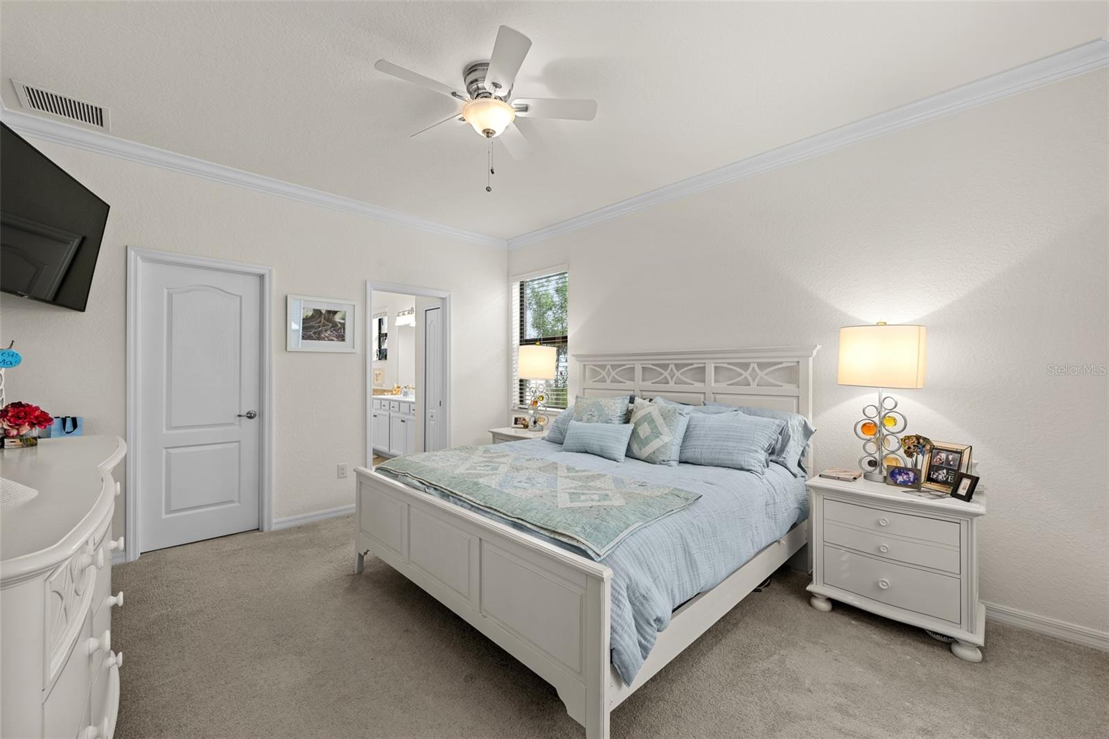 Image 21 of 74 For 20930 Valore Court