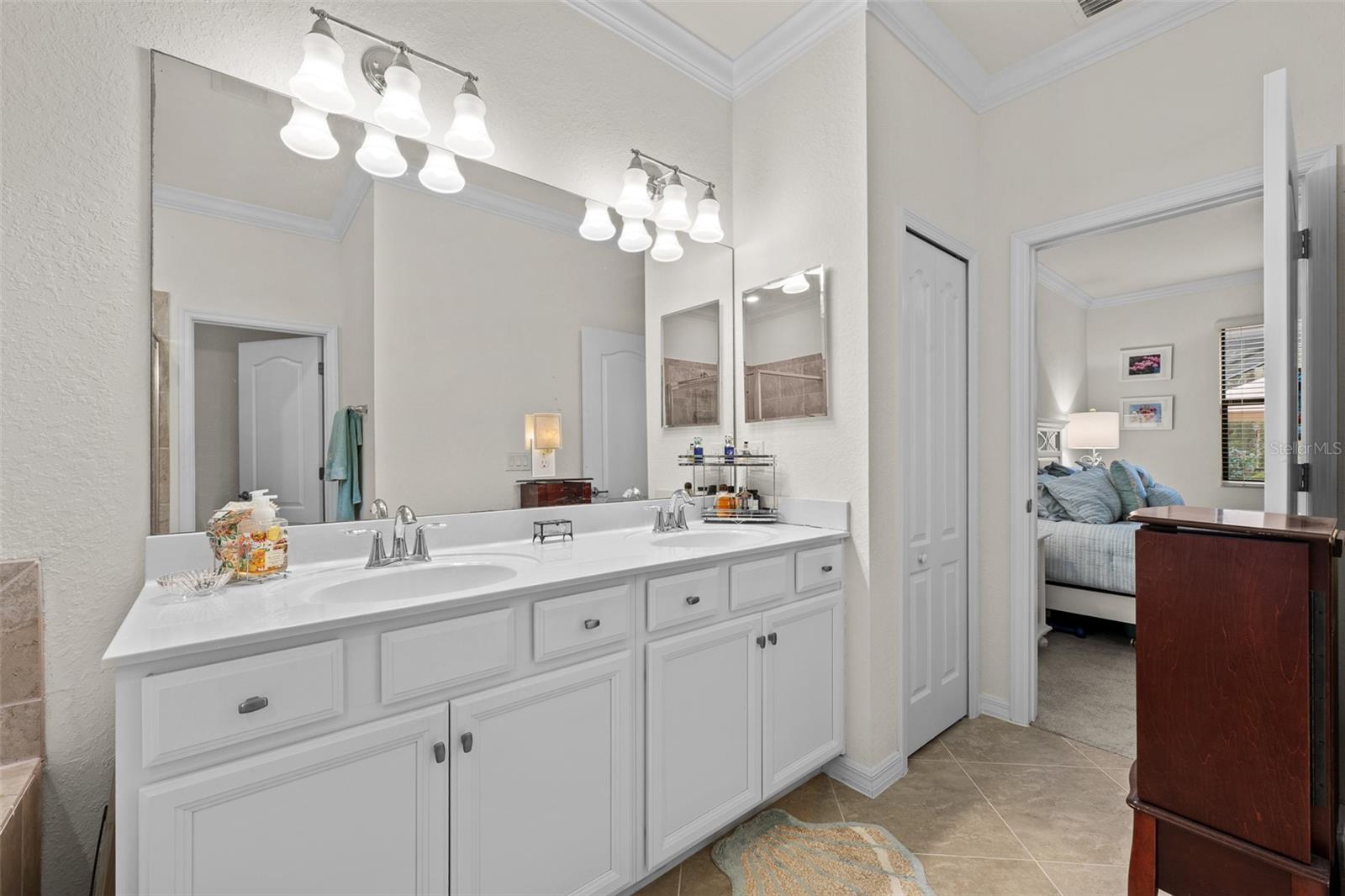 Image 25 of 74 For 20930 Valore Court