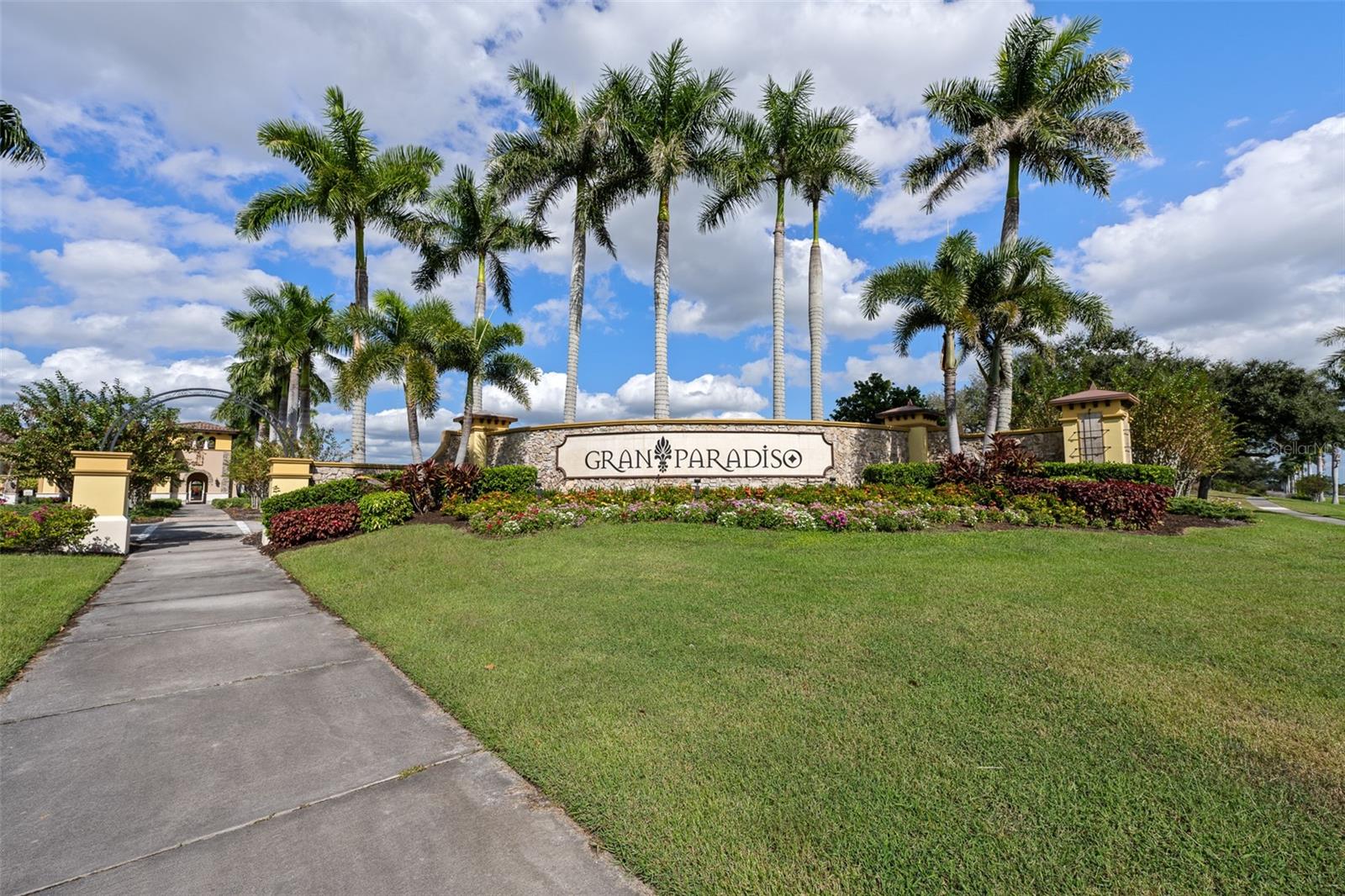 Image 49 of 74 For 20930 Valore Court