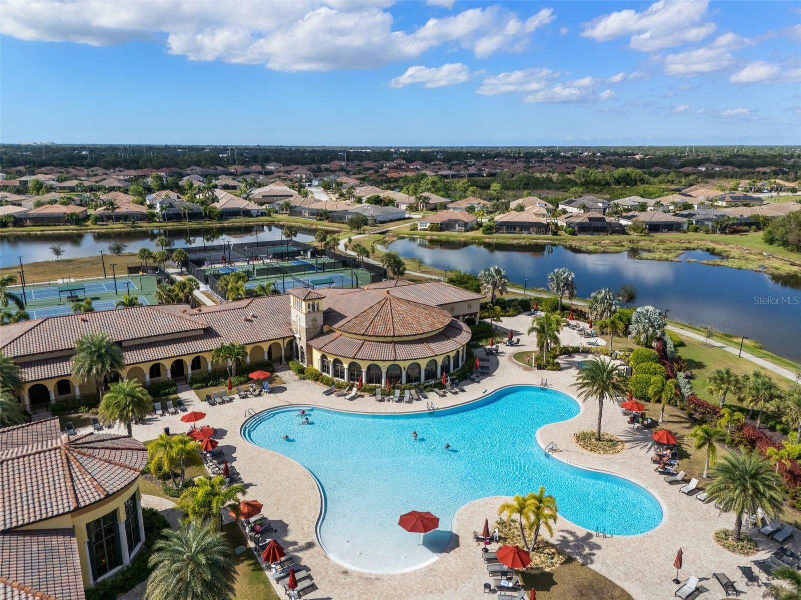 Image 51 of 74 For 20930 Valore Court