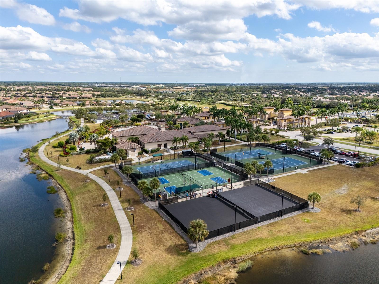 Image 68 of 74 For 20930 Valore Court