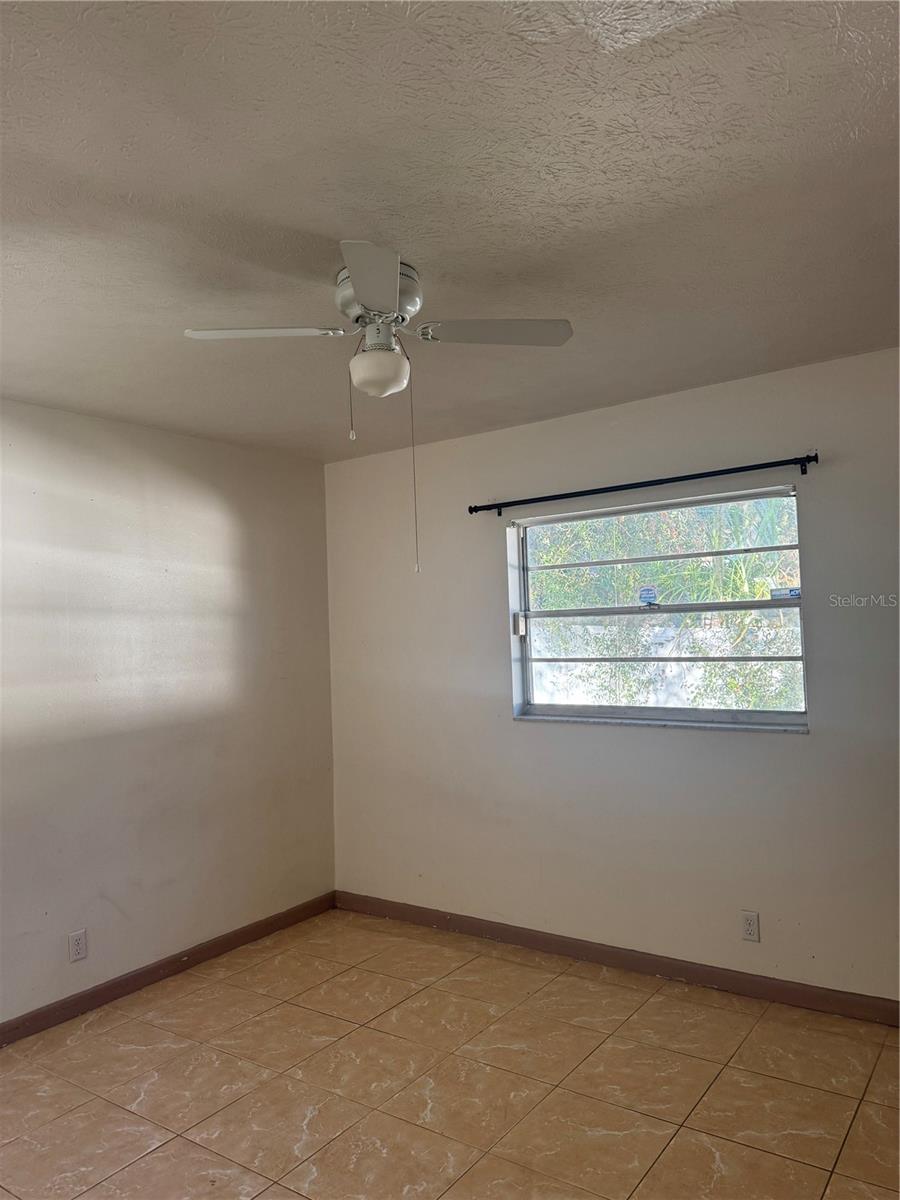 Image 6 of 12 For 2223 Village Court