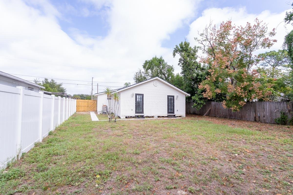 Image 23 of 24 For 4317 Regnas Avenue