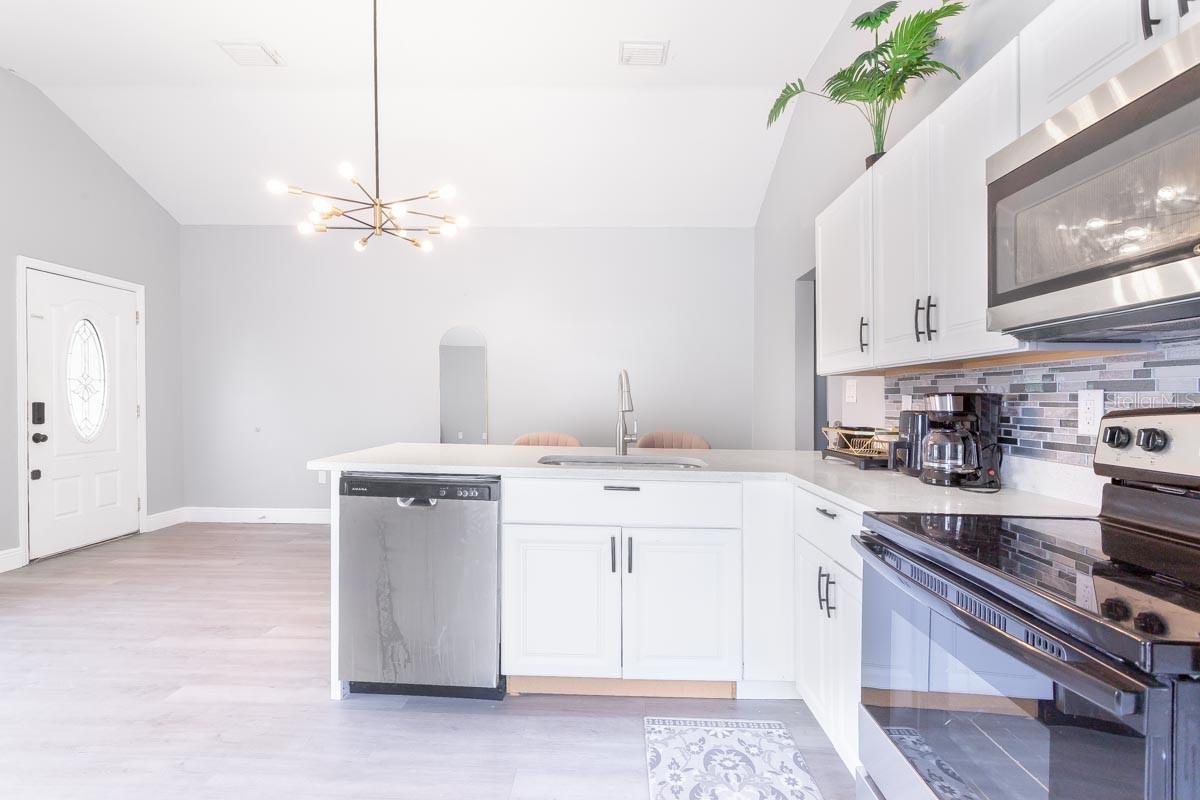 Image 6 of 24 For 4317 Regnas Avenue