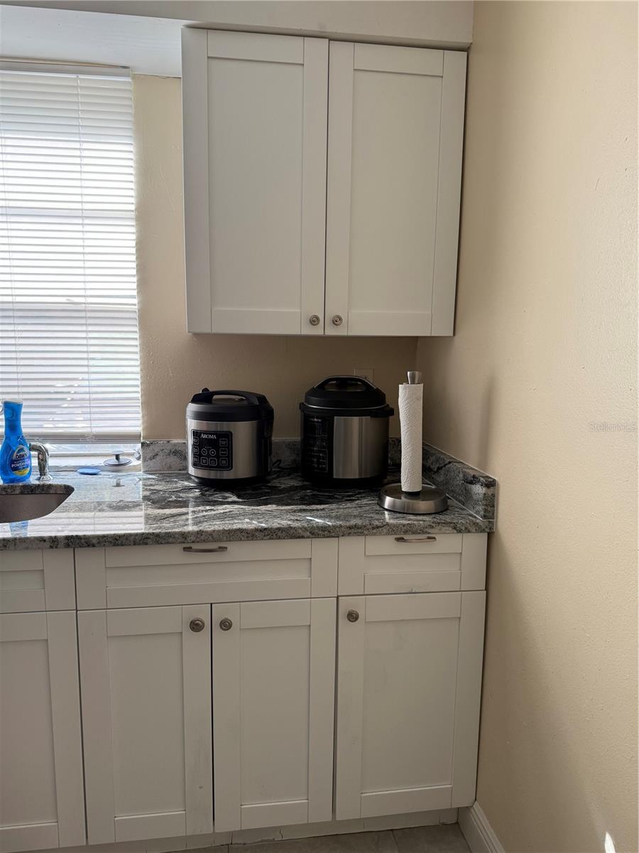 Image 7 of 14 For 7605 Abonado Road 7605