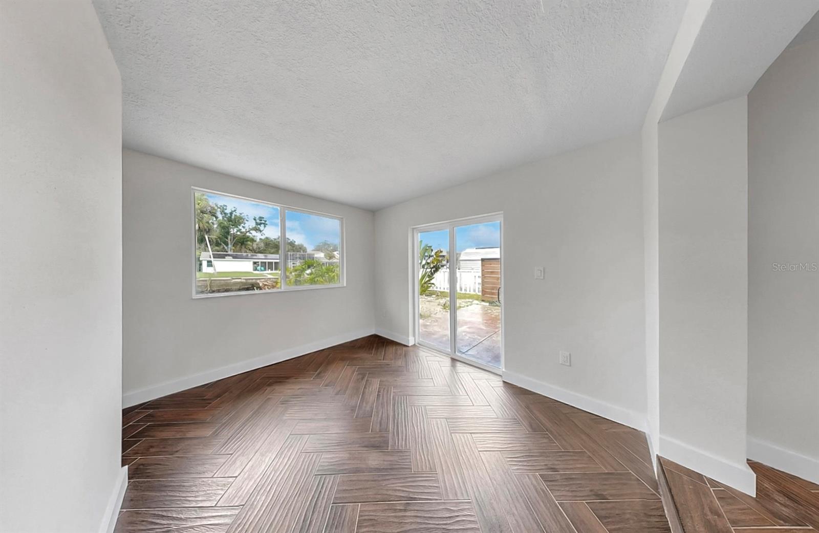 Image 12 of 35 For 5435 Drinkard Drive