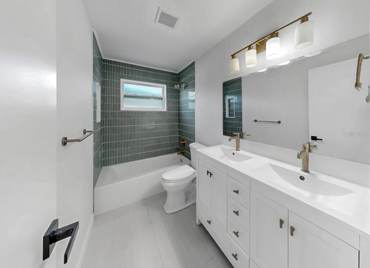 Image 15 of 35 For 5435 Drinkard Drive