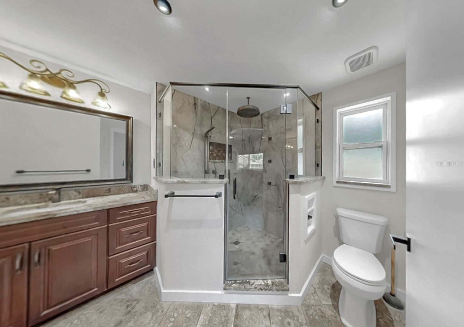 Image 17 of 35 For 5435 Drinkard Drive