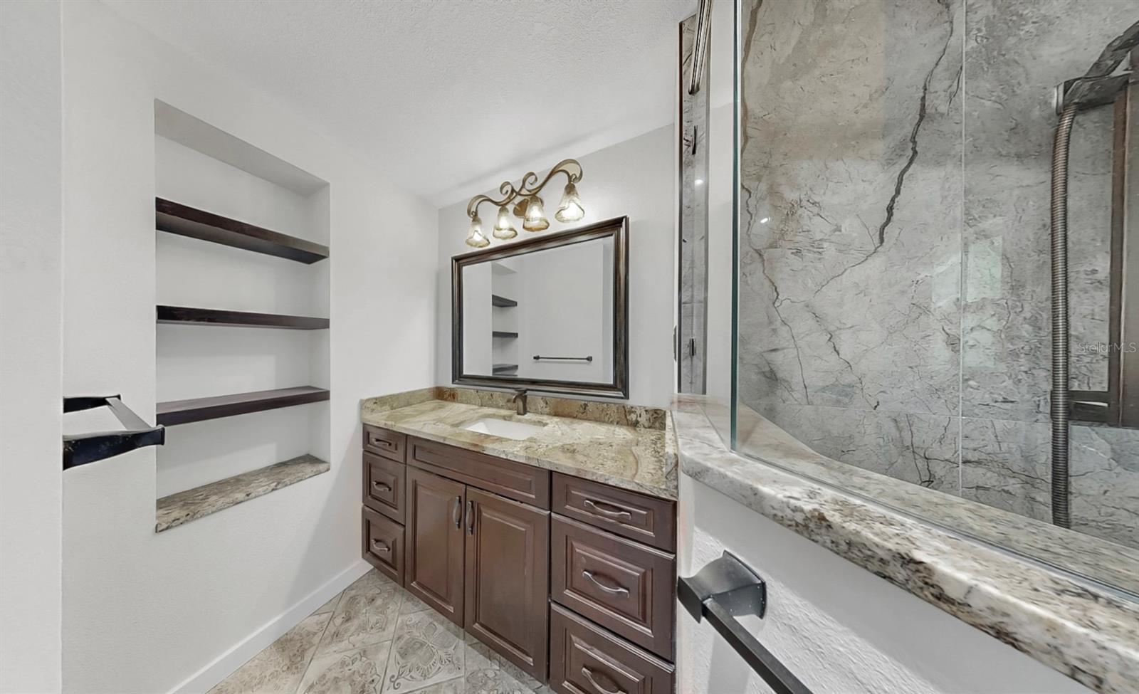 Image 18 of 35 For 5435 Drinkard Drive