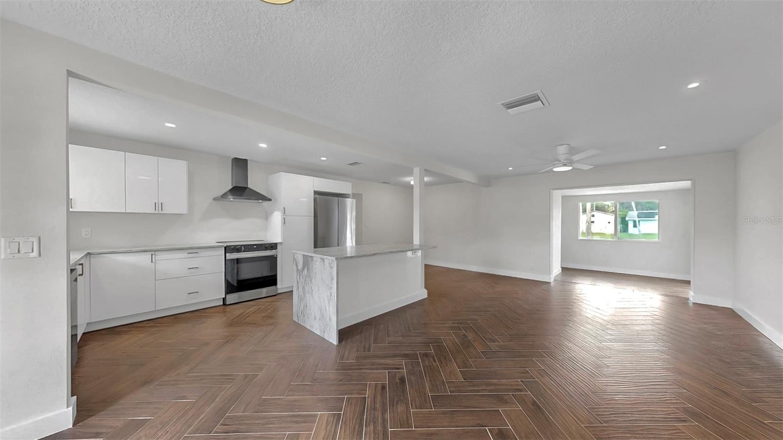 Image 9 of 35 For 5435 Drinkard Drive