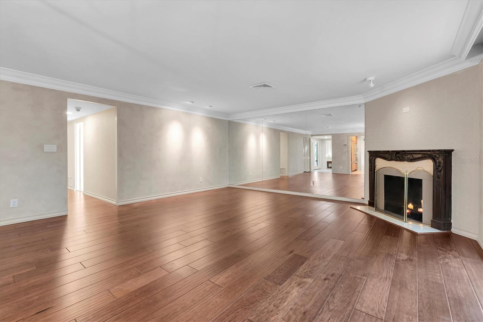 Image 29 of 52 For 1101 87th Avenue N