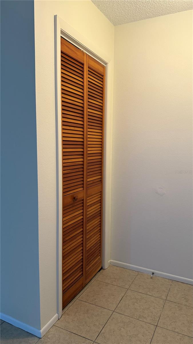 Image 15 of 21 For 3956 Elvira Court