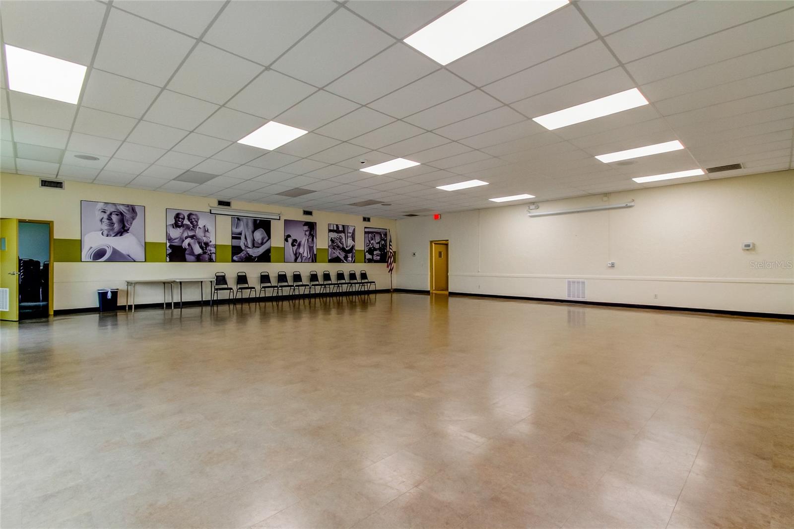 Image 63 of 66 For 2170 Americus Boulevard N 64