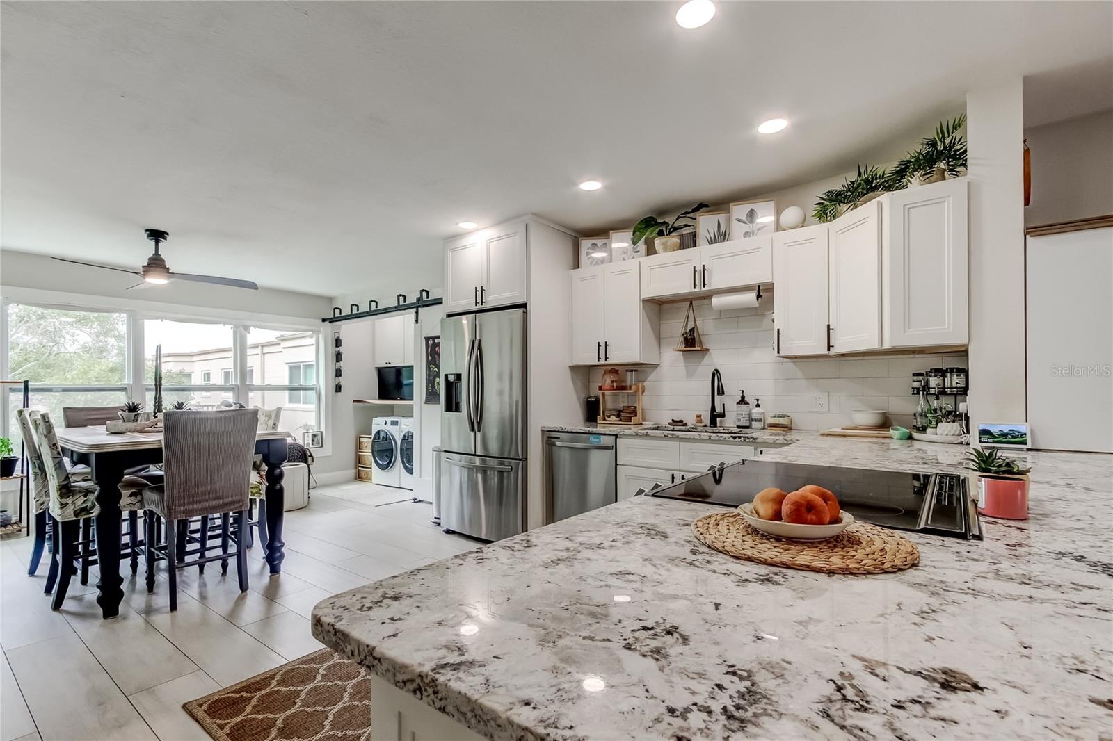 Image 9 of 66 For 2170 Americus Boulevard N 64