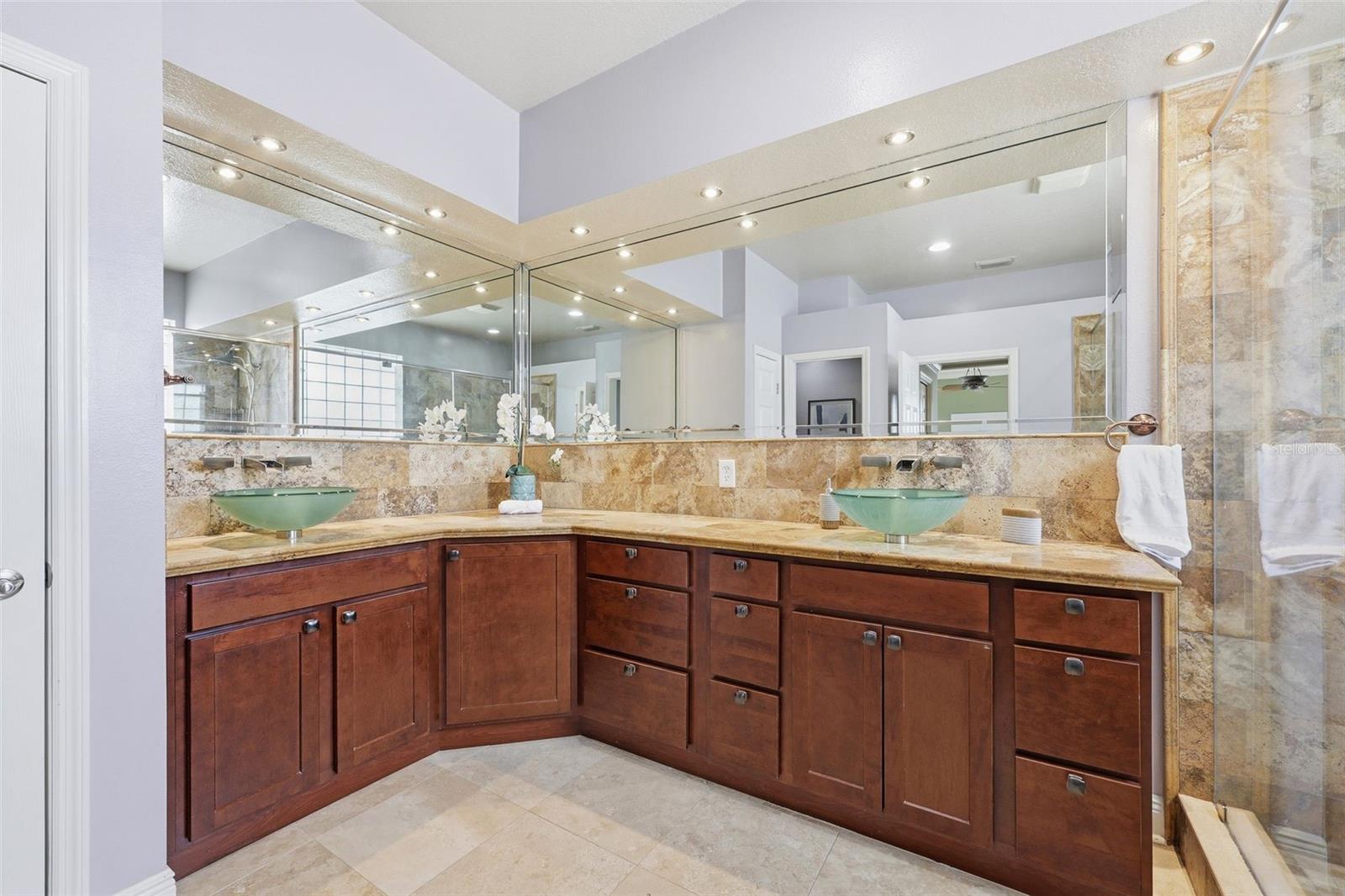 Image 17 of 36 For 4746 Carroway Drive