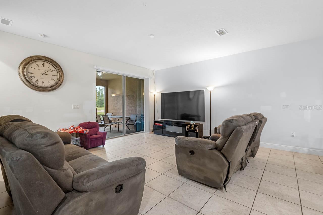 Image 10 of 39 For 10208 Newel Valley Loop