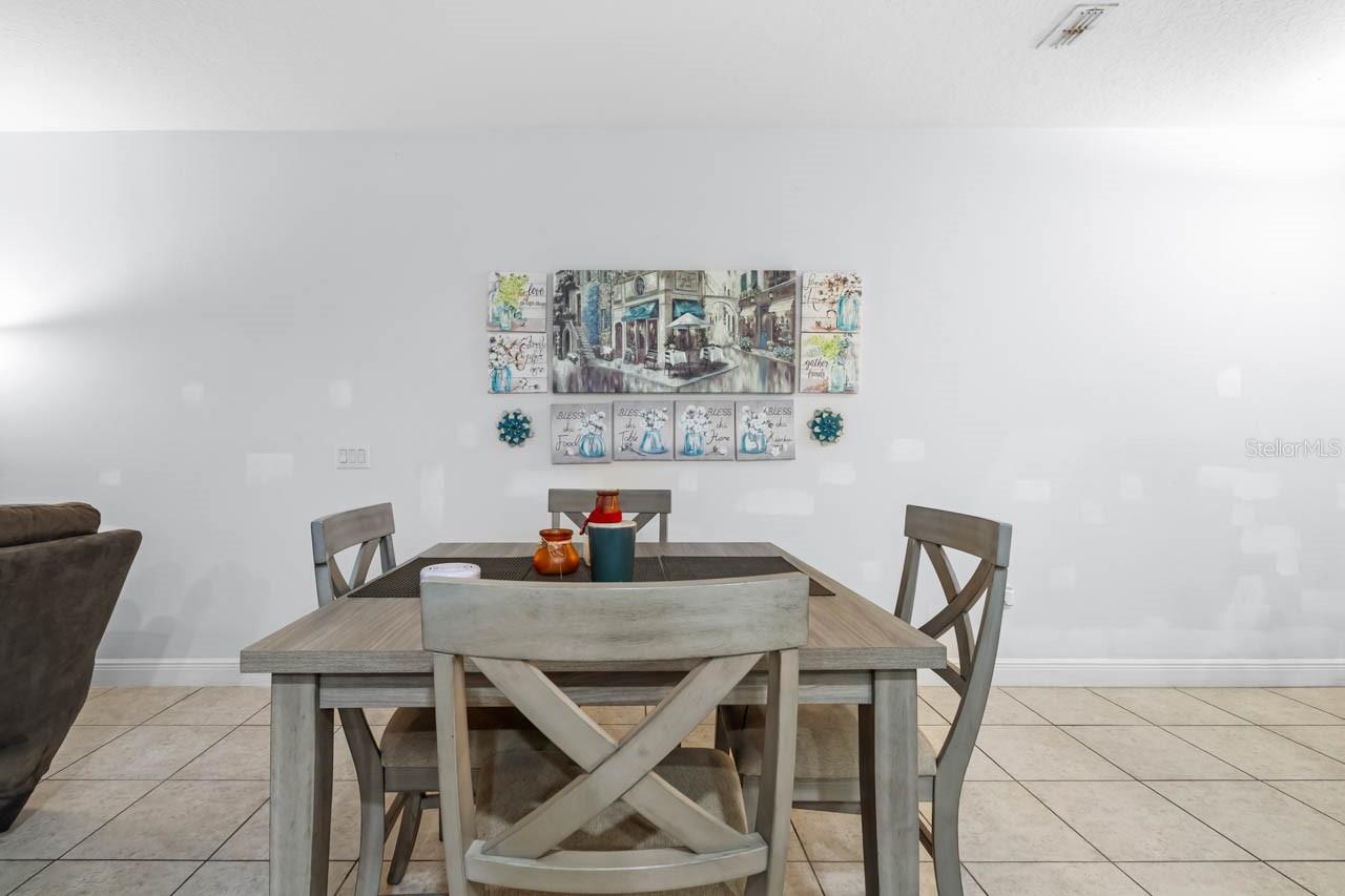 Image 7 of 39 For 10208 Newel Valley Loop