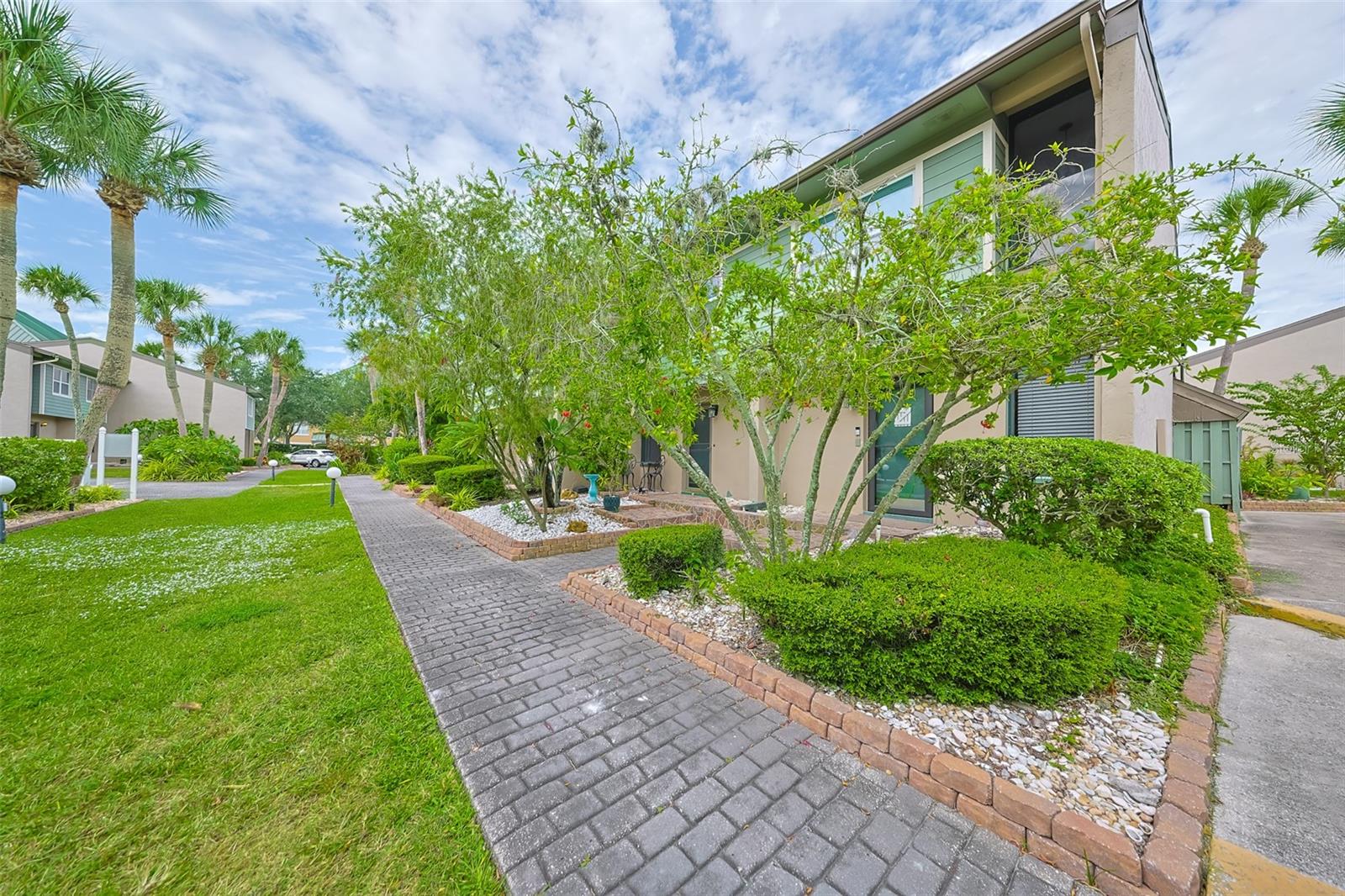 Image 27 of 37 For 1028 Apollo Beach Boulevard 2