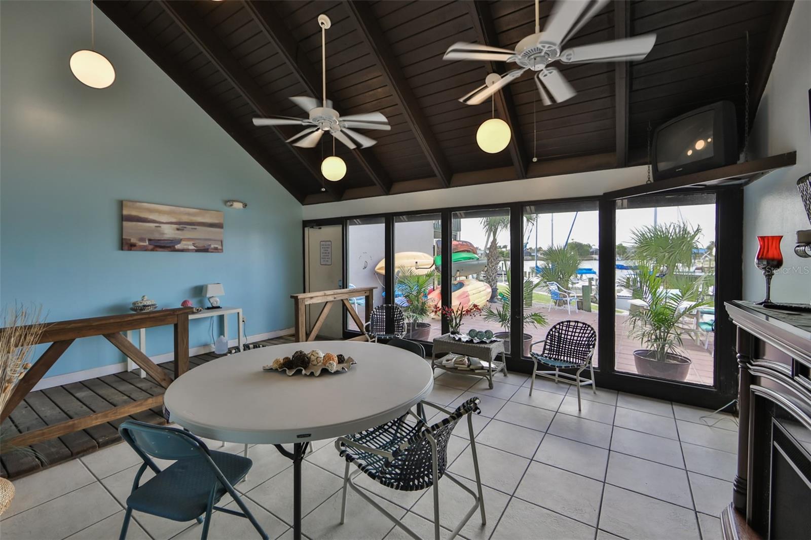 Image 7 of 37 For 1028 Apollo Beach Boulevard 2