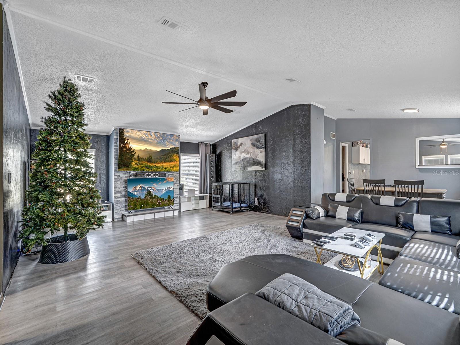 Image 6 of 42 For 12845 Casa Bianca Avenue