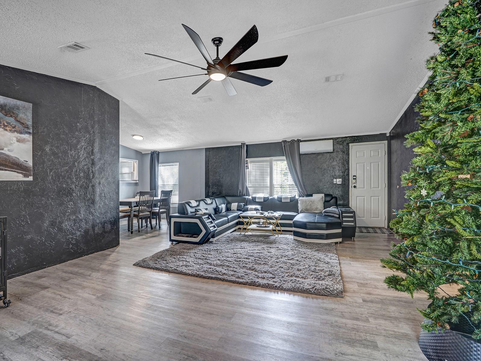 Image 8 of 42 For 12845 Casa Bianca Avenue