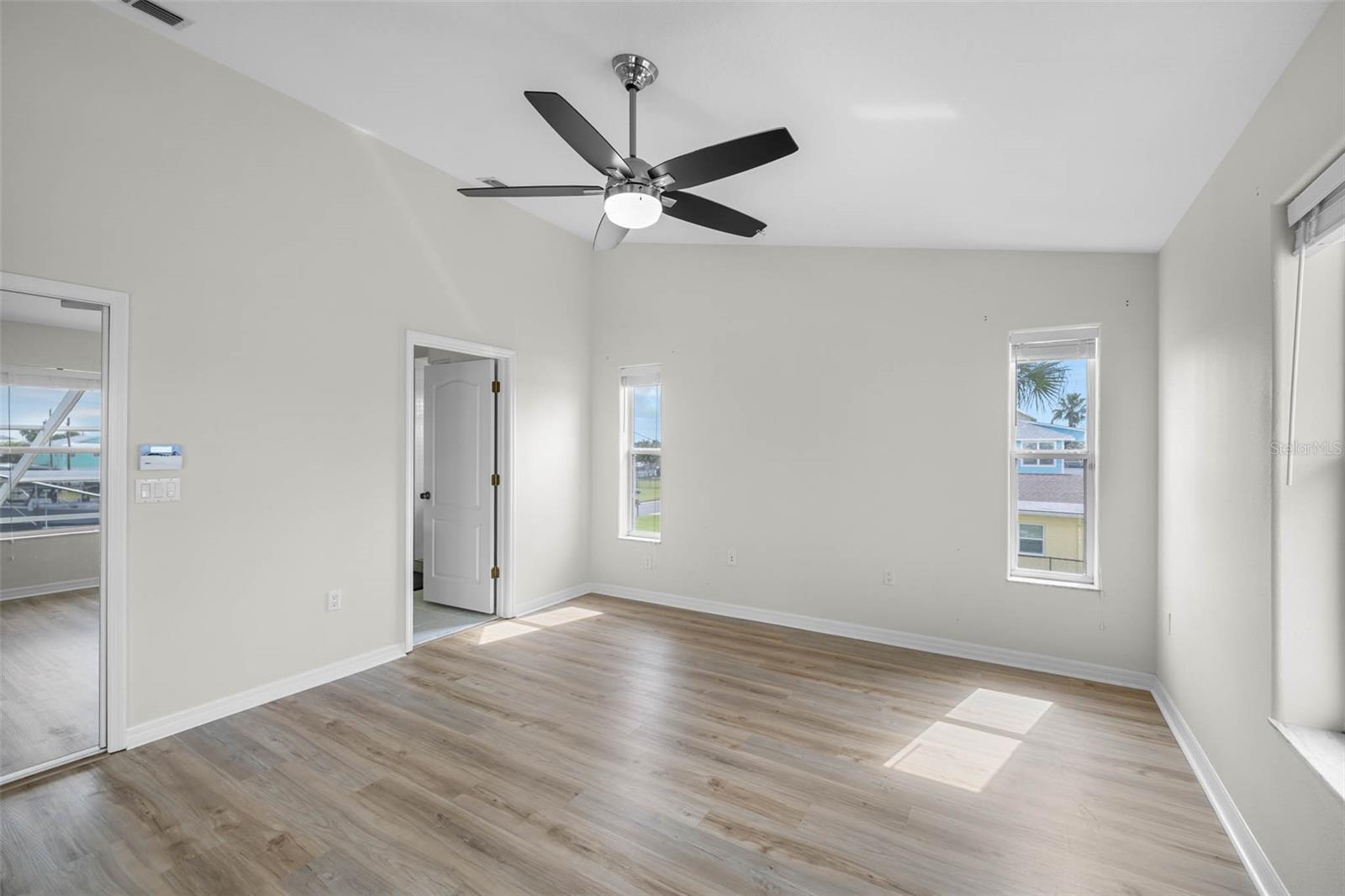 Image 20 of 55 For 4187 Diaz Court