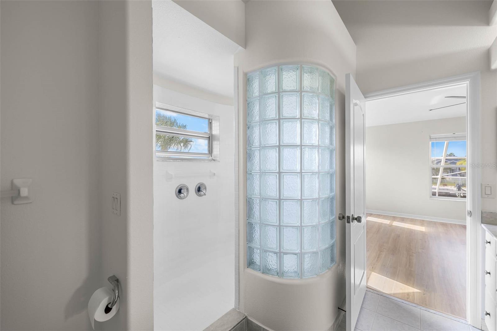 Image 24 of 55 For 4187 Diaz Court