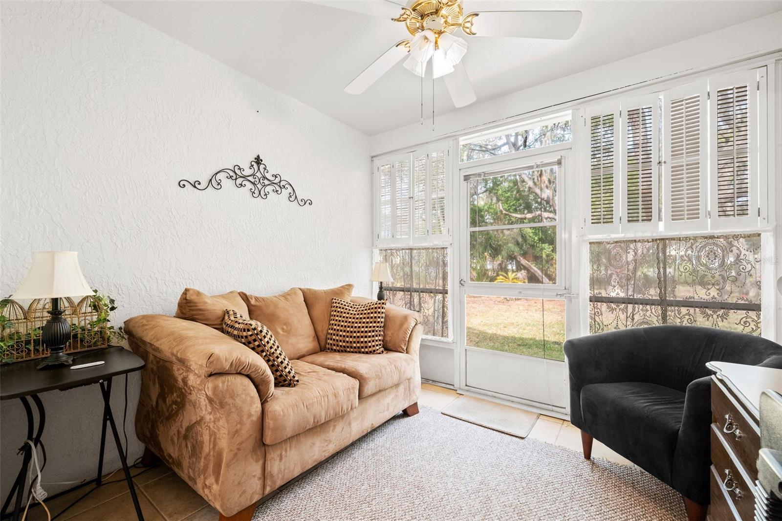 Image 14 of 17 For 4557 Glen Hollow