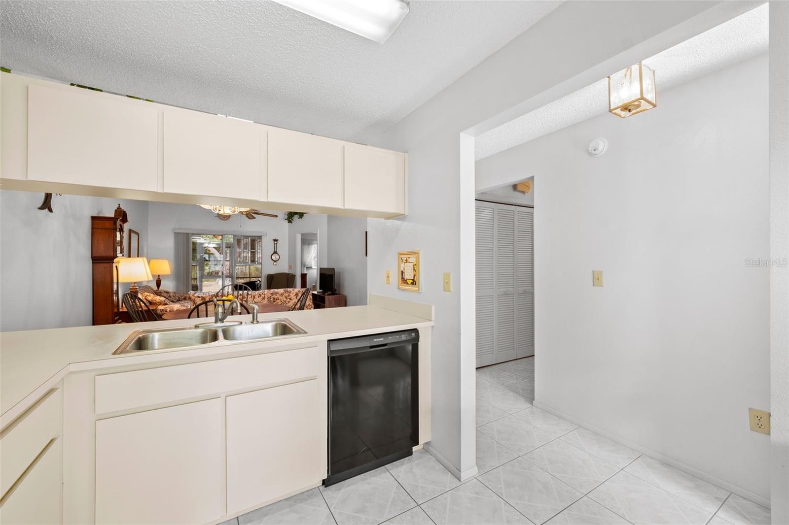 Image 5 of 17 For 4557 Glen Hollow