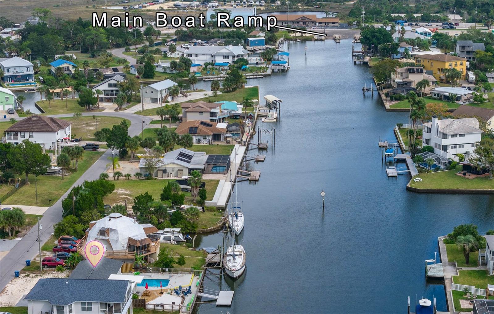 Listing photo id 5 for 4984 Cedarbrook Lane