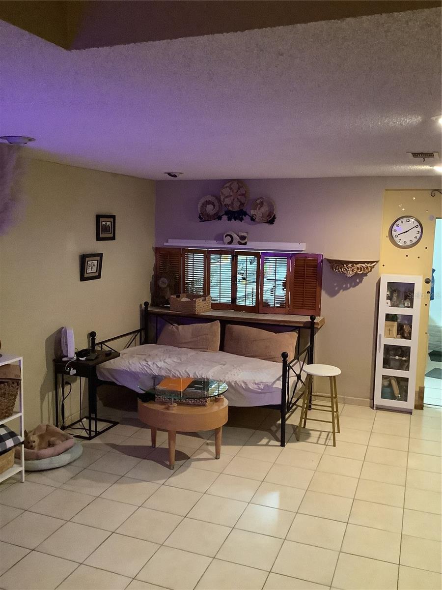 Image 10 of 33 For 1906 17th Court