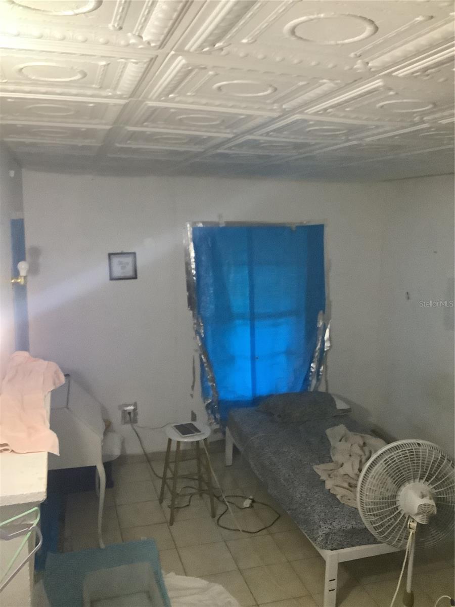 Image 22 of 33 For 1906 17th Court