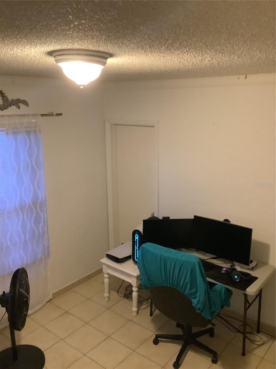 Image 26 of 33 For 1906 17th Court