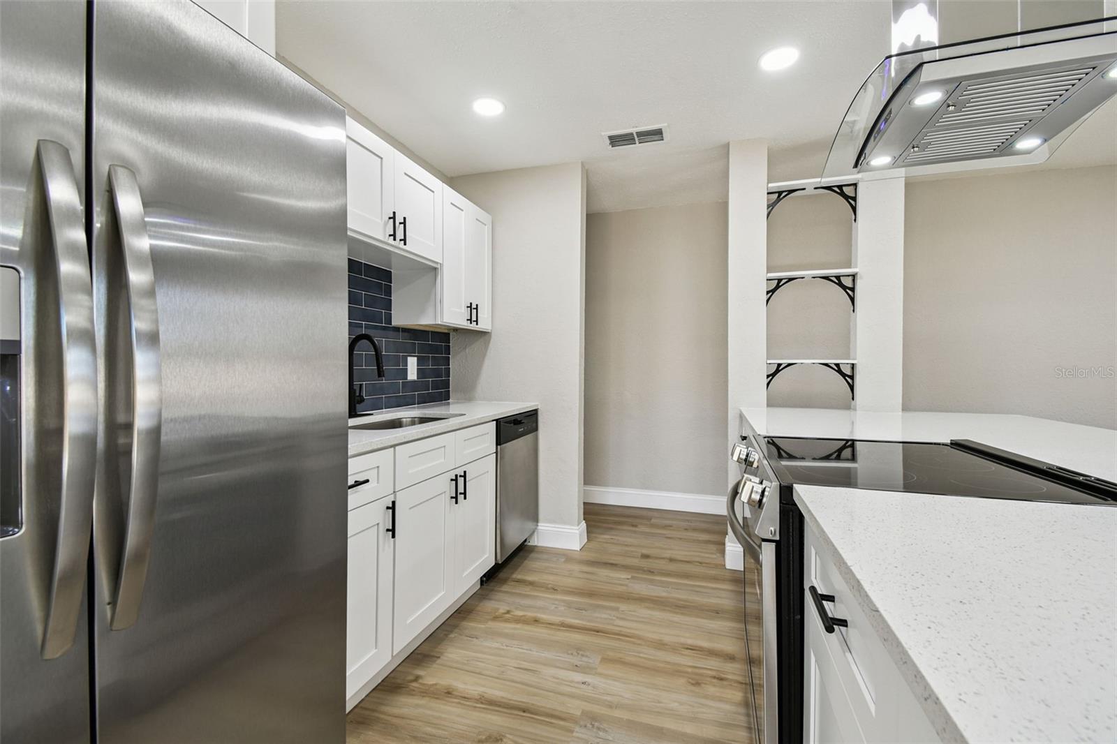 Image 21 of 60 For 1718 Green Ridge Road