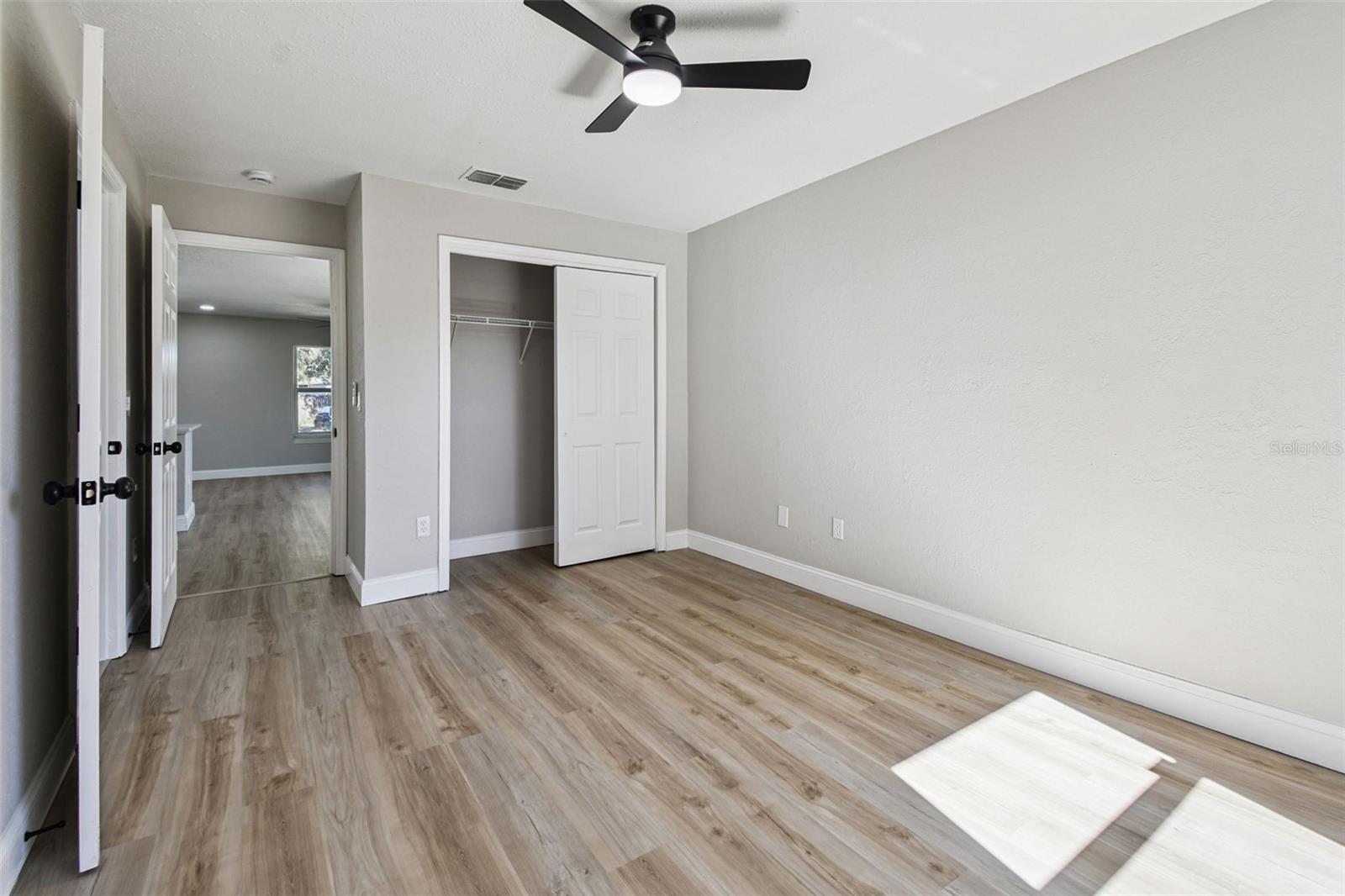 Image 29 of 60 For 1718 Green Ridge Road