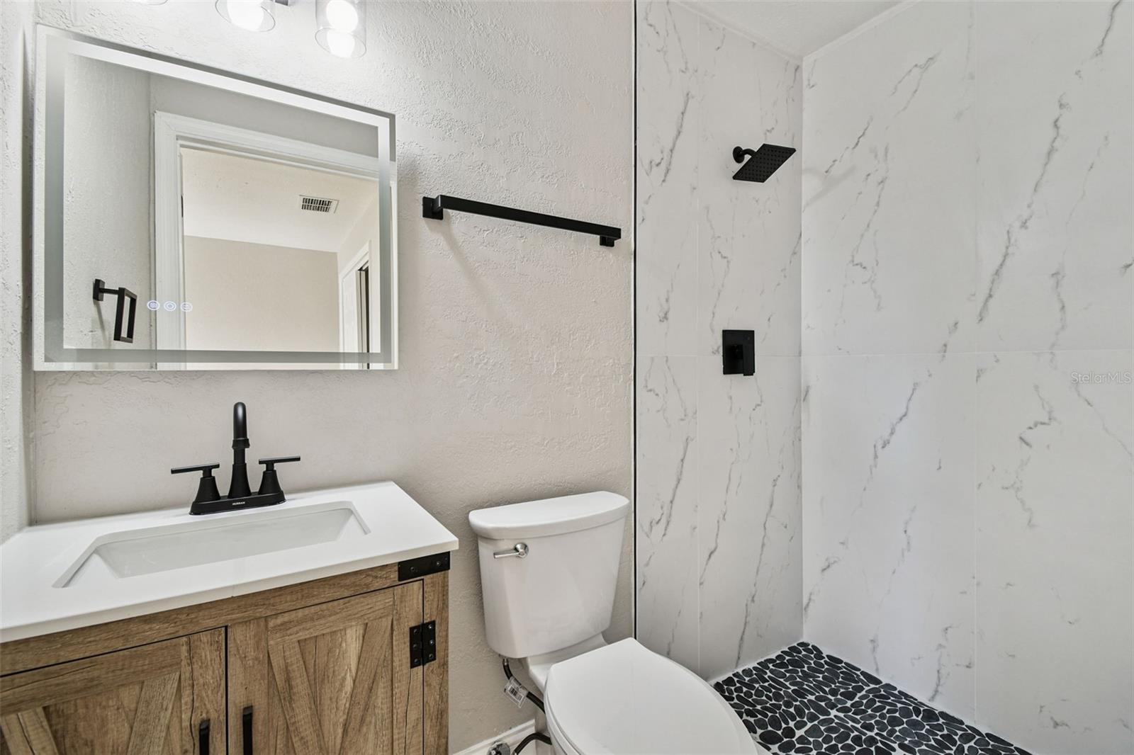 Image 32 of 60 For 1718 Green Ridge Road