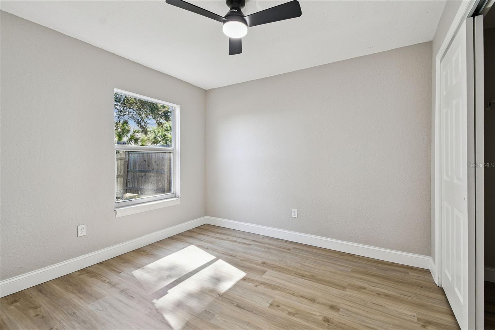 Image 35 of 60 For 1718 Green Ridge Road