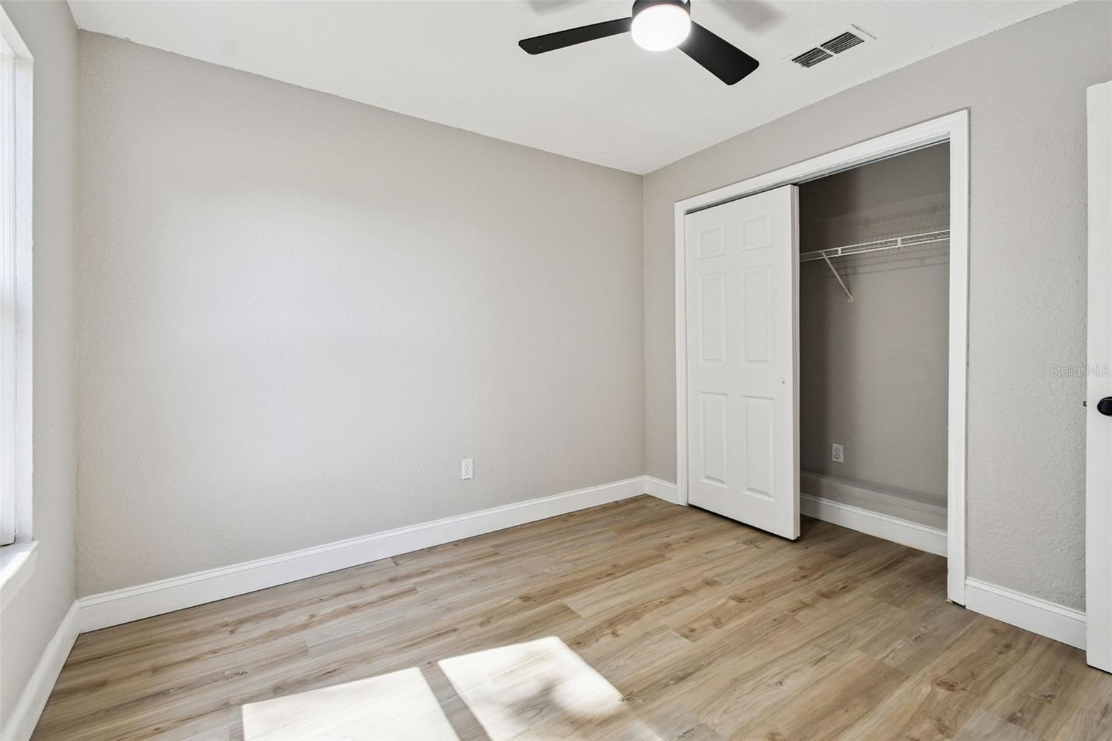 Image 38 of 60 For 1718 Green Ridge Road