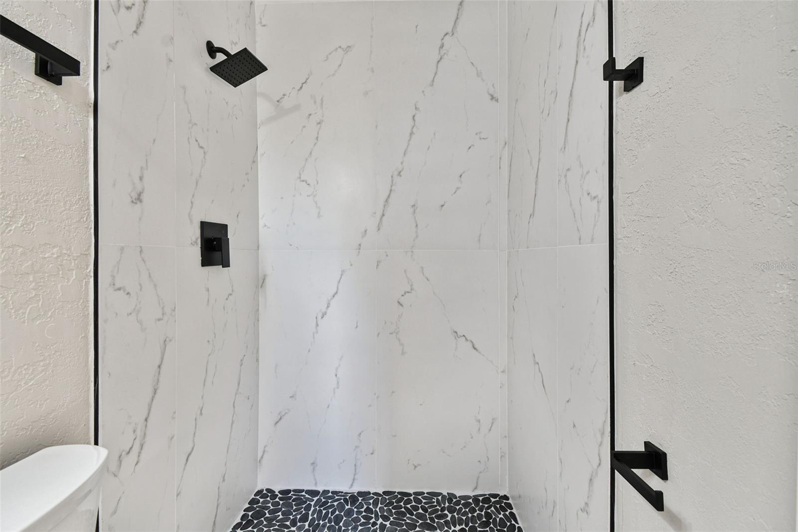 Image 40 of 60 For 1718 Green Ridge Road