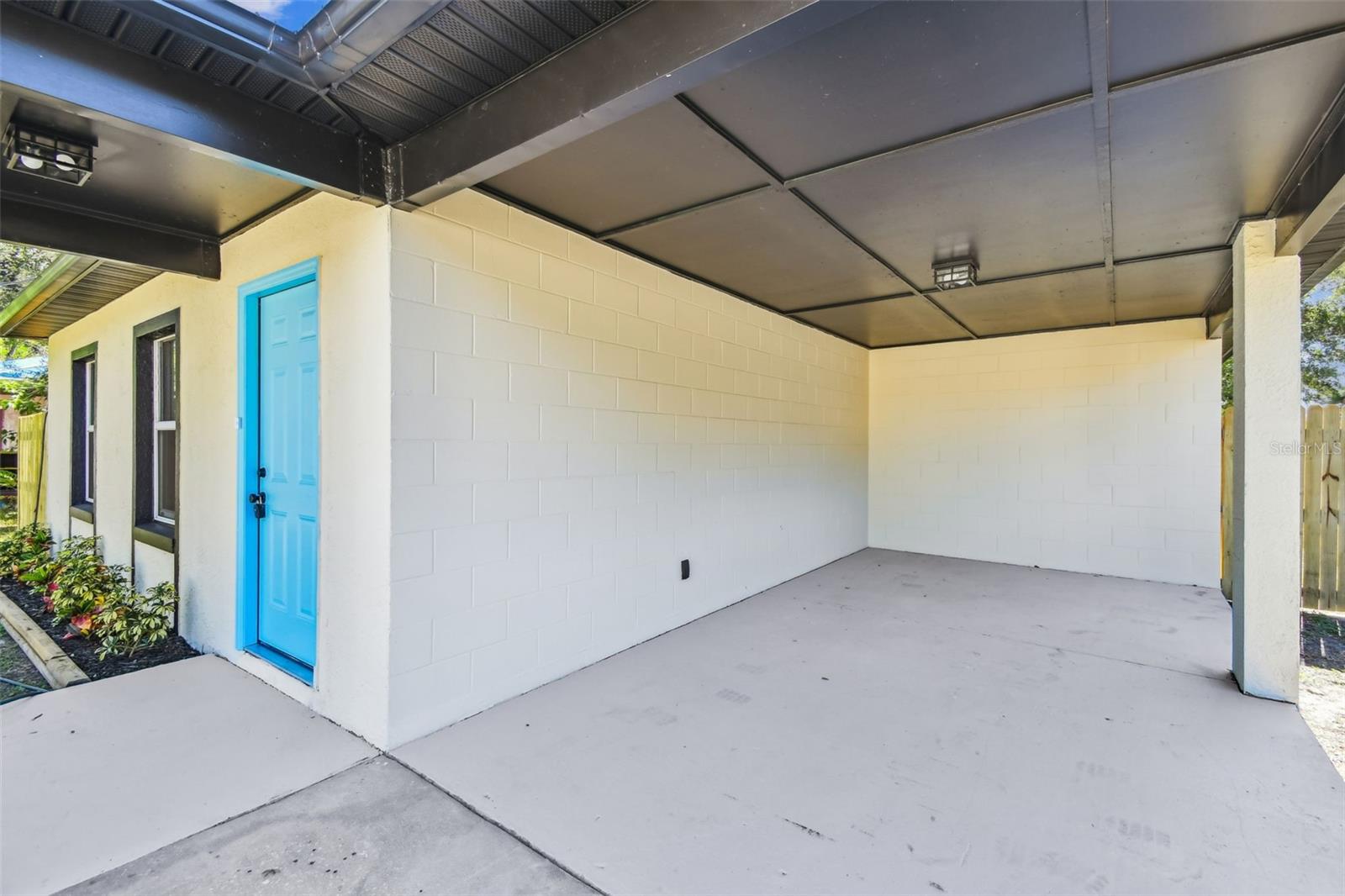 Image 5 of 60 For 1718 Green Ridge Road