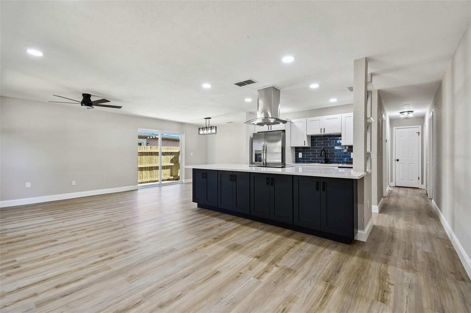 Image 8 of 60 For 1718 Green Ridge Road