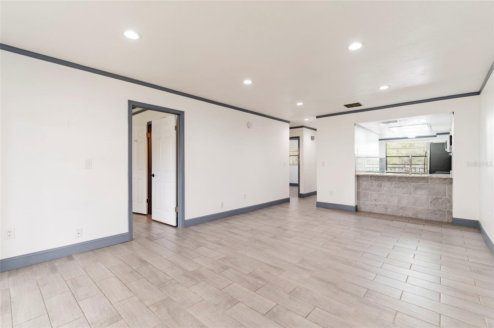 Image 13 of 27 For 2275 62nd Avenue N 5202